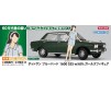 1/24 DATSUN BLUEBIRD 1600 SSS MIT FRAUENFIGUR SP477 (3/21) *