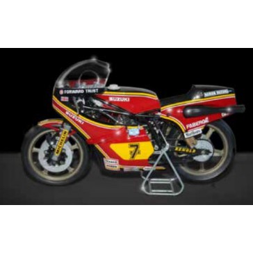 SUZUKI RG 500 XR27 TEAM HERON (BARRY SHEENE) 1:9