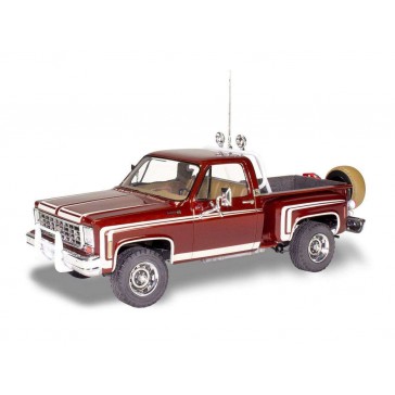 MONOGRAM 76 CHEVY SPORTS STEPSIDE PICKUP - 1:24