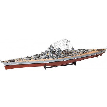 German Battleship Bismarck 1/200