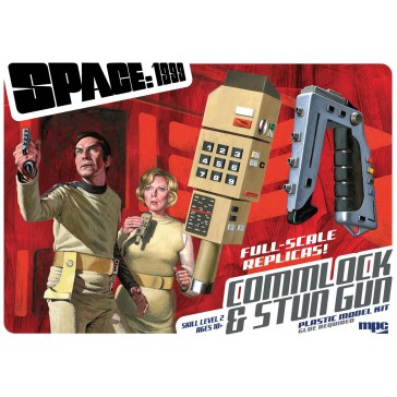 Space 1999 Stun Gun & Commlock  1/1