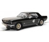 DISC.. 1/32 FORD MUSTANG - BLACK AND GOLD (3/23) *